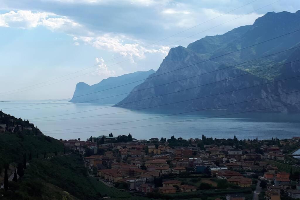 Schoenes Altstadt-Apartment "Dolce Vita" Inkl Parkplatz Riva del Garda Exterior foto